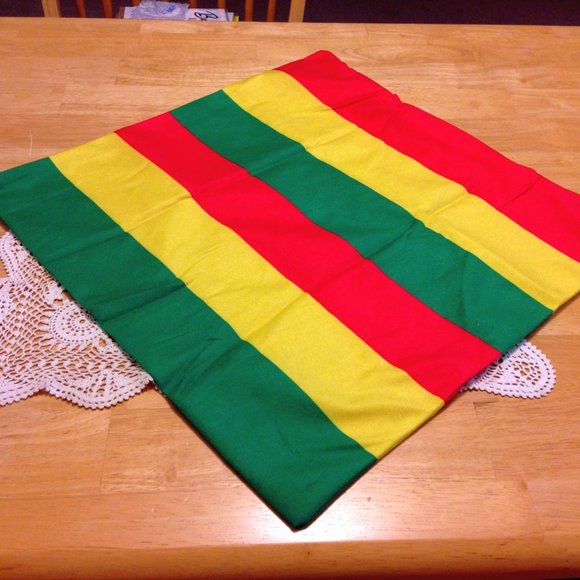 Colors of African flag - Decorative accent pillow cover nwot - Picture 1 of 3